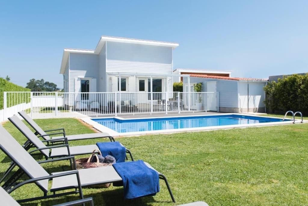 فيلا A Casa Da Pereira Ribadumia المظهر الخارجي الصورة